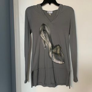 Cinderella shoe long sleeve hooded shirt- womens size small